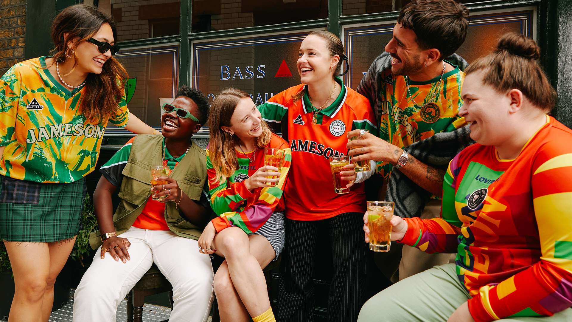 返赛场往往 返赛场往往